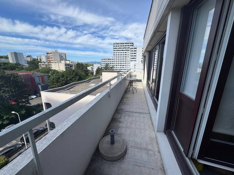 A louer, Appartement T3 NON MEUBLE à Lyon 9ème - CHAUFFAGE ET EAU COMPRIS — photo 1