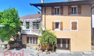 Immeuble  476 m² à vendre à Saint-Julien-en-Genevois (74160)