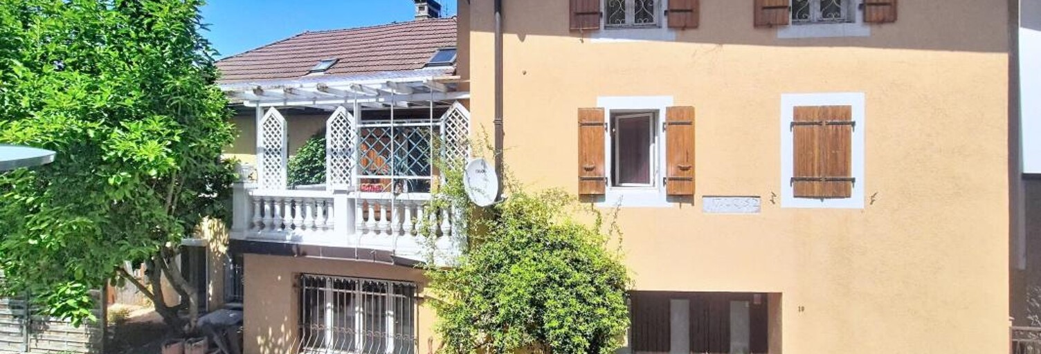 Immeuble  476 m² à vendre à Saint-Julien-en-Genevois (74160)