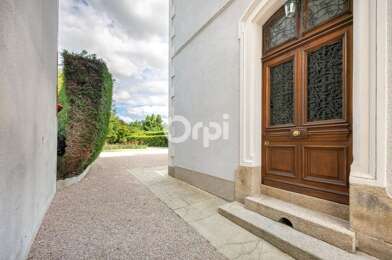 Maison 8 pièces 400000 €