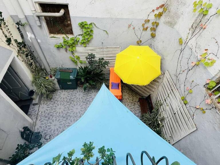 MAISON DE VILLE AVEC GARAGE, COUR et TERRASSE — photo 1