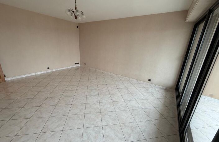 Appartement 3 Chambres - balcon - secteur Louyat — photo 2