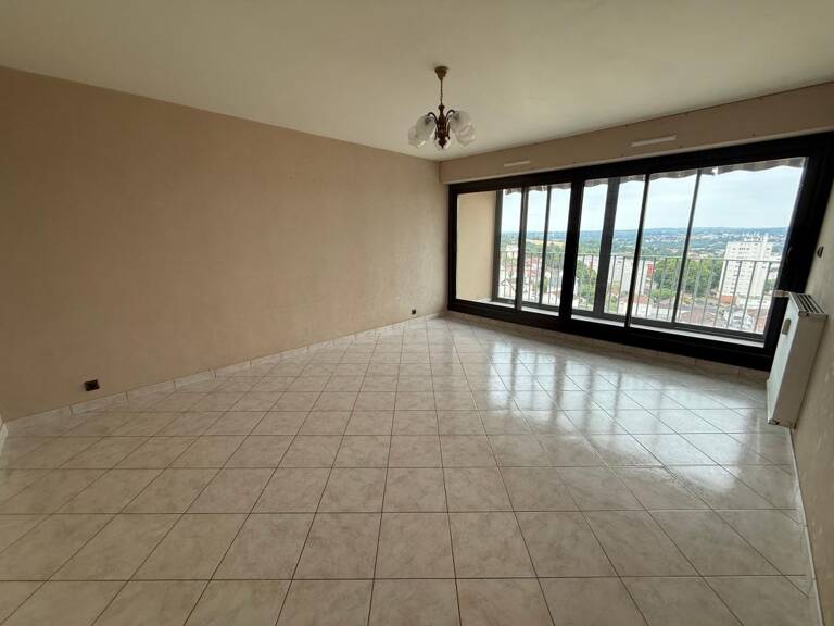 Appartement 3 Chambres - balcon - secteur Louyat — photo 1
