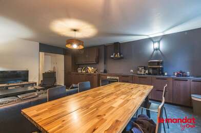 Appartement 5 pièces 271900 €