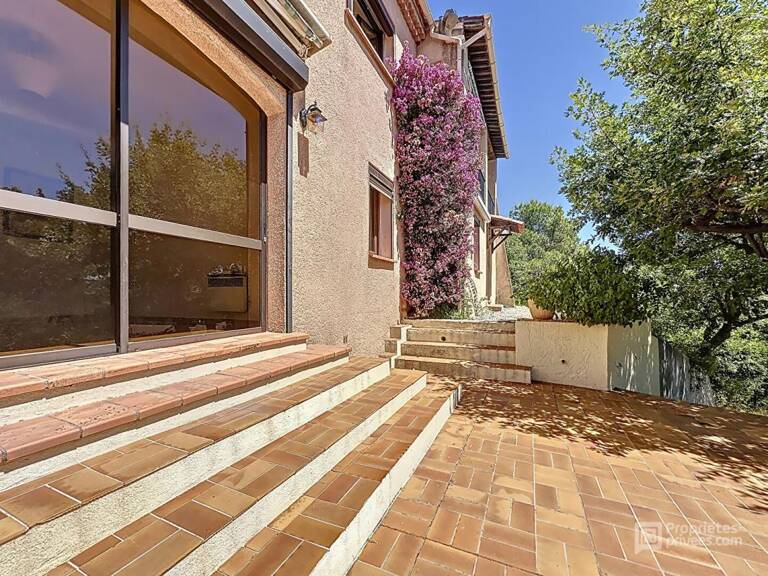 Maison 7 pièces 170m2 vue dominante — photo 1