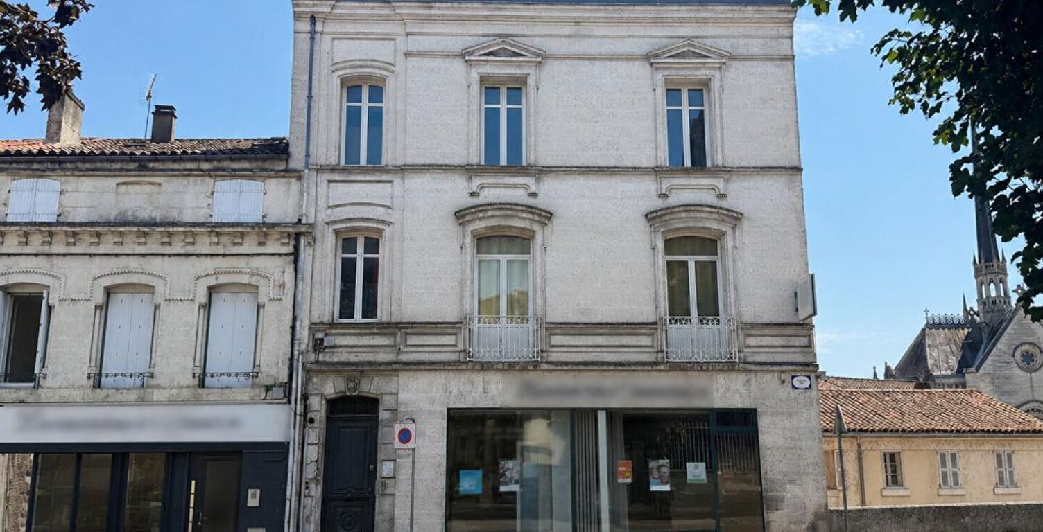 IMMEUBLE SUR LE PLATEAU D'ANGOULÊME — photo 1