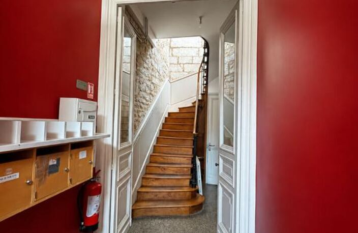 IMMEUBLE SUR LE PLATEAU D'ANGOULÊME — photo 3
