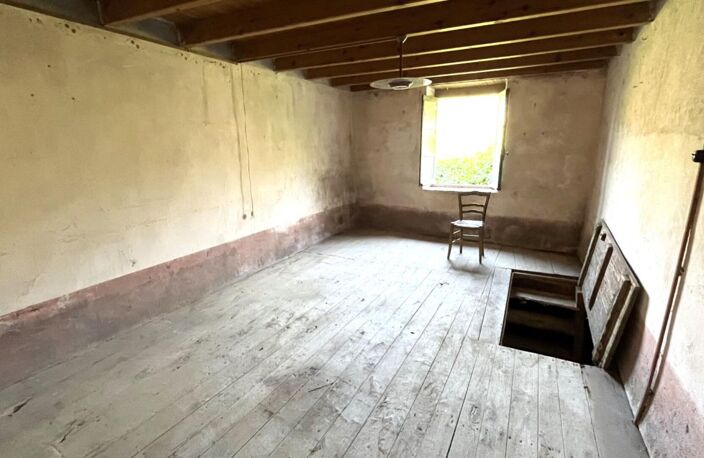 Ancien corps de ferme en pierre à rénover -  Fort potentiel au coeur du Jura — photo 2
