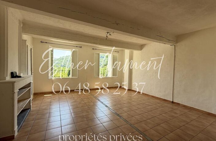 MAISON EN PIERRE, 2 HABITATIONS AVEC SOURCE et PUITS SUR 2500 m2 PROCHE ANDUZE — photo 4
