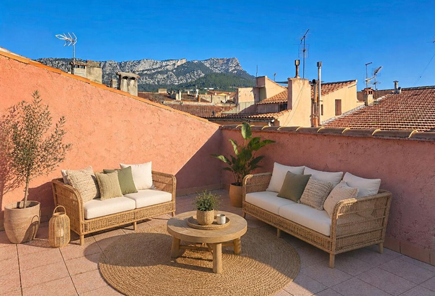 Maison de ville - 130 m² climatisé, au calme, vue sur les toits et le Coudon — photo 1