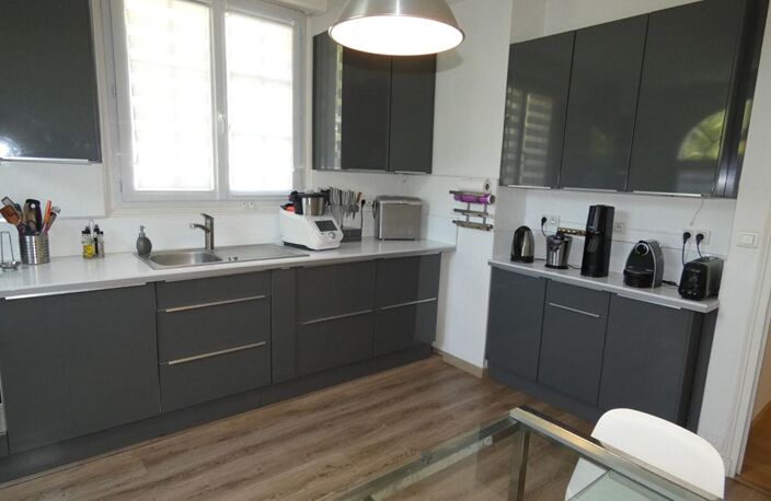 Belle maison 5 chambres - parfait état - proche commerces et écoles à pied — photo 3