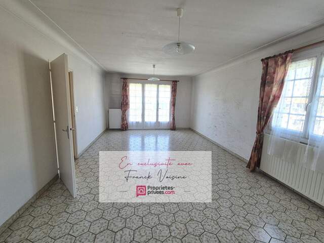 A VENDRE  en EXCLUSIVITE aux Herbiers, centre ville - Maison avec 4 chambres sur un terrain de  729 m2 env — photo du bien