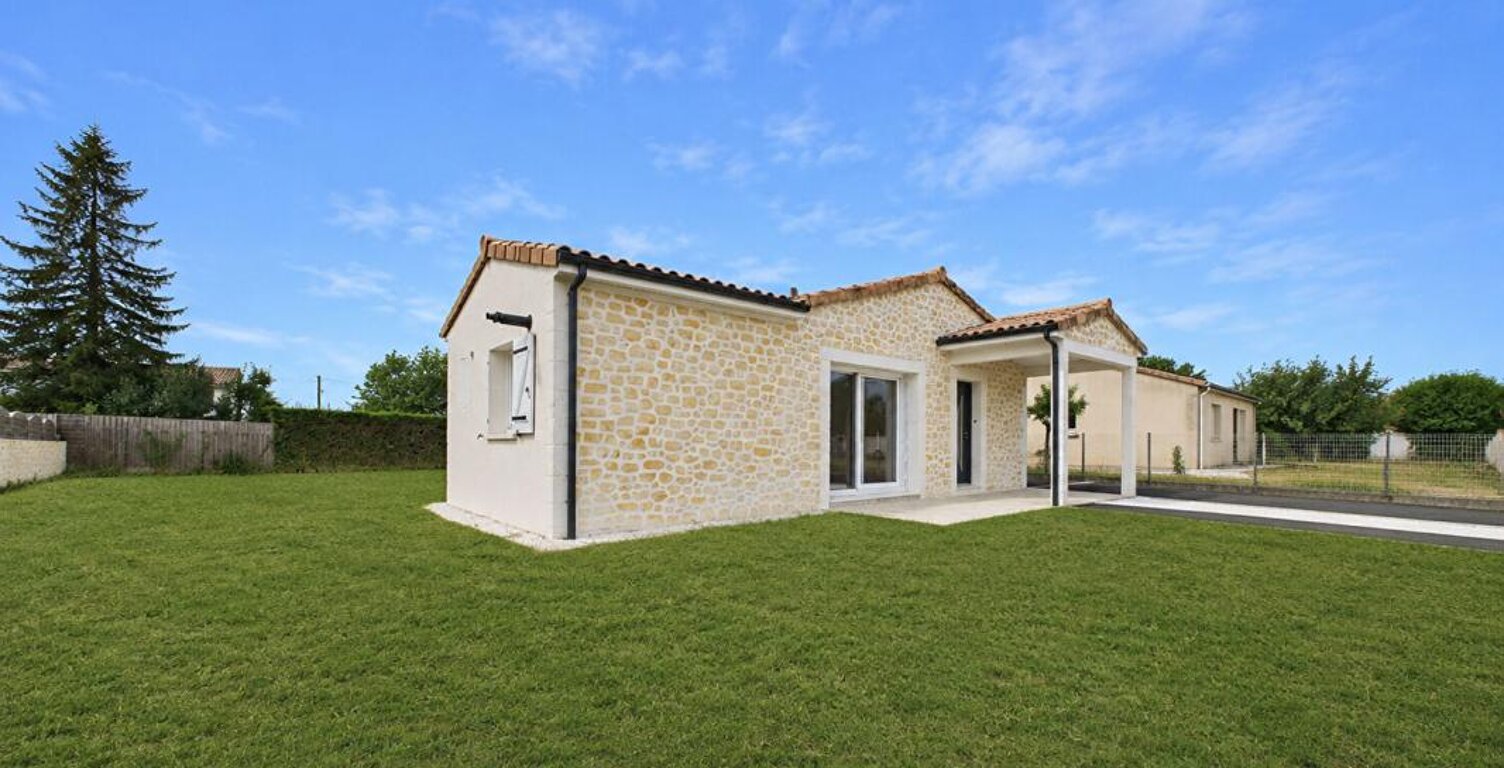 Maison neuve plain pied de 113 m2 à St Sauvant , 3 chambres , terrain de 741 m2 , garage — photo 1