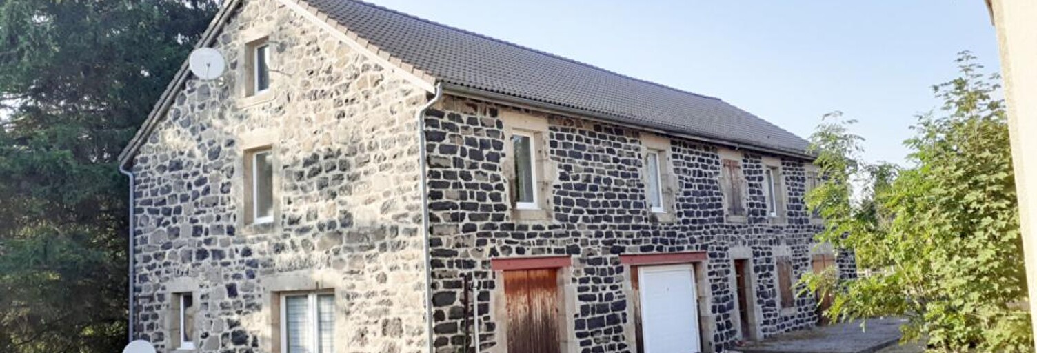 Maison 8 Pièces 136 m² à vendre à Saint-Front (43550)