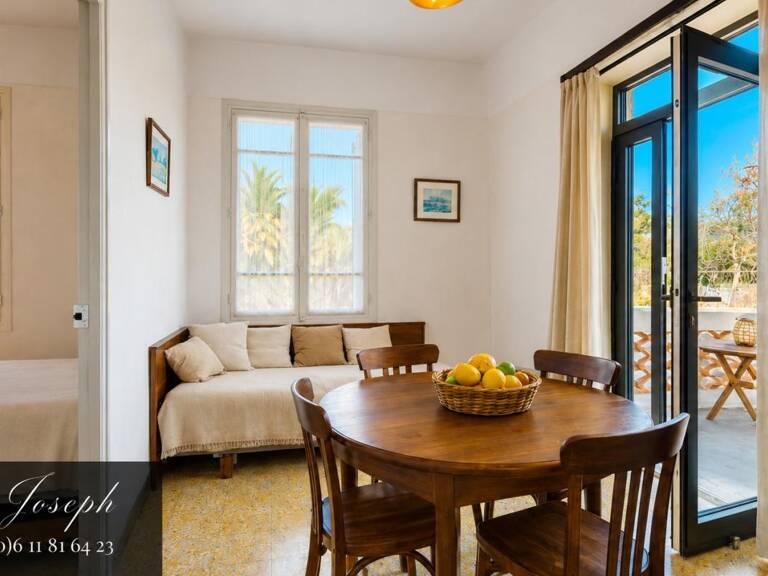 Un espace à façonner face à la mer - 85.7 m2 - un T3 et un T2 — photo 1