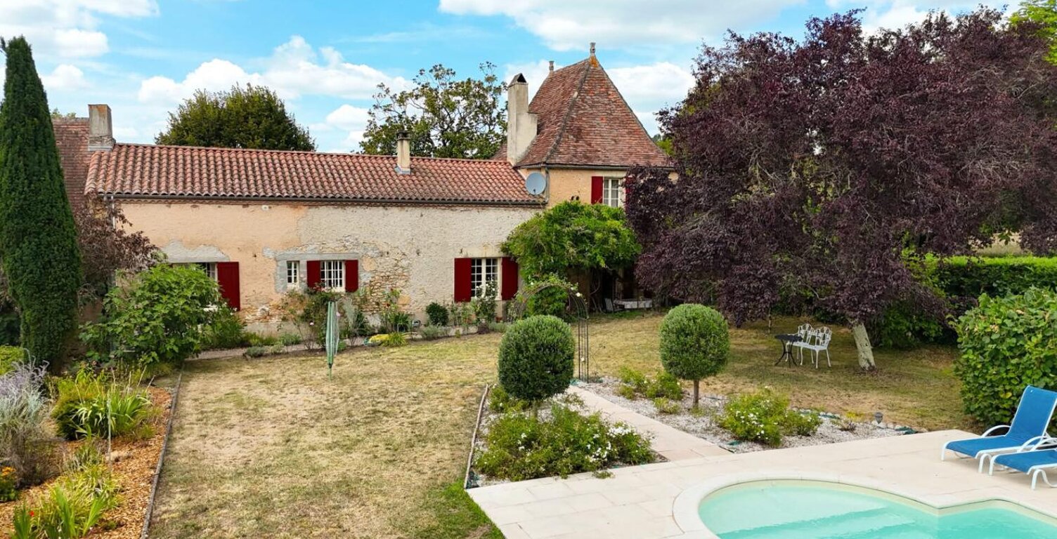 Maison lumineuse avec 4 chambres et piscine — photo 1