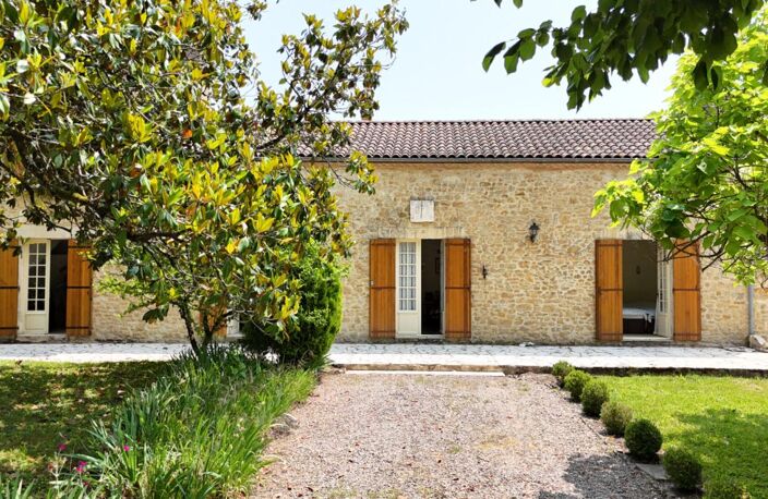 Maison lumineuse avec 4 chambres et piscine — photo 2