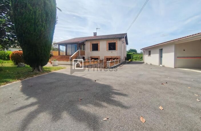 SAUBENS Maison familiale de 145 m² sur une parcelle de 1 658 m² avec dépendances — photo 2
