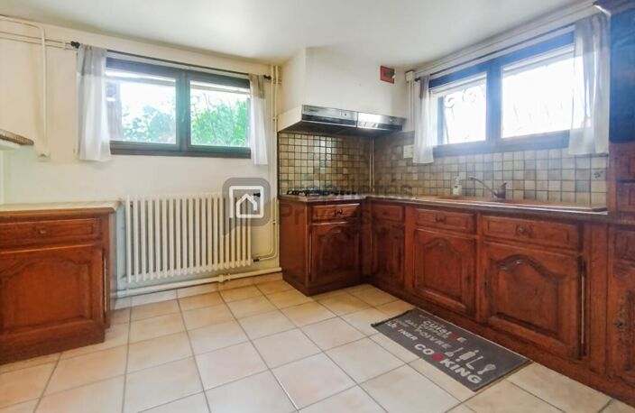 SAUBENS Maison familiale de 145 m² sur une parcelle de 1 658 m² avec dépendances — photo 4