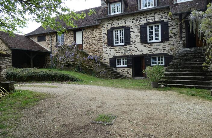 Propriété Payzac  440 m2 / 9 chambres /terrain 3 hectares / bord de rivière — photo 2