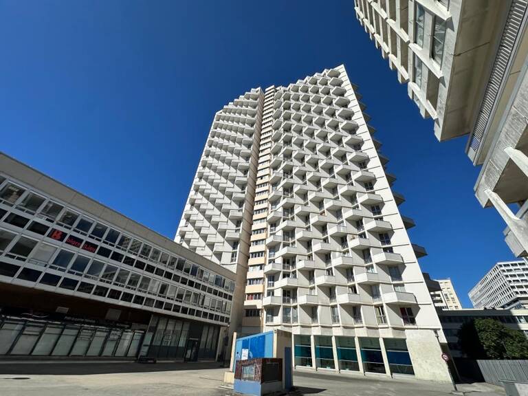 Appartement À Vendre — photo 1
