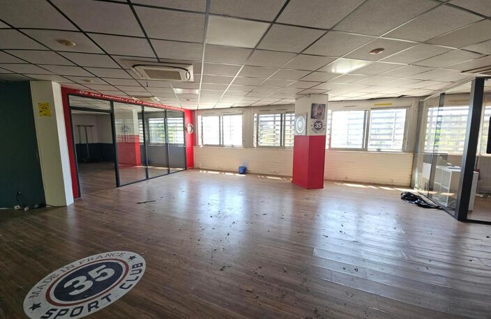 Vente bureau  400 m² Saint-Cyr-sur-Loire (37540) — photo 5