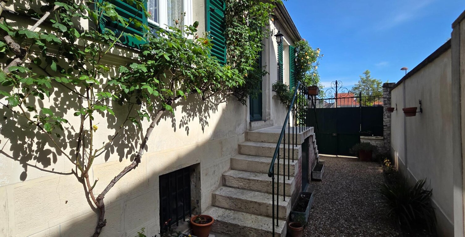 MAISON FAMILIALE   CALME, VOLUMES ET ACCÈS PARIS — photo 1