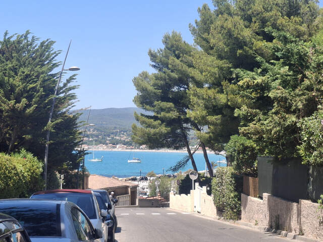Pied à terre à proximité immédiate du port et de la plage de — photo du bien