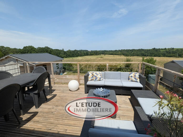 Maison familiale avec vue   À deux pas du bourg de Château-T — photo 1