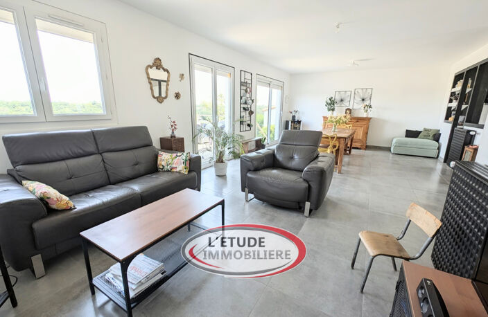 Maison familiale avec vue   À deux pas du bourg de Château-T — photo 5