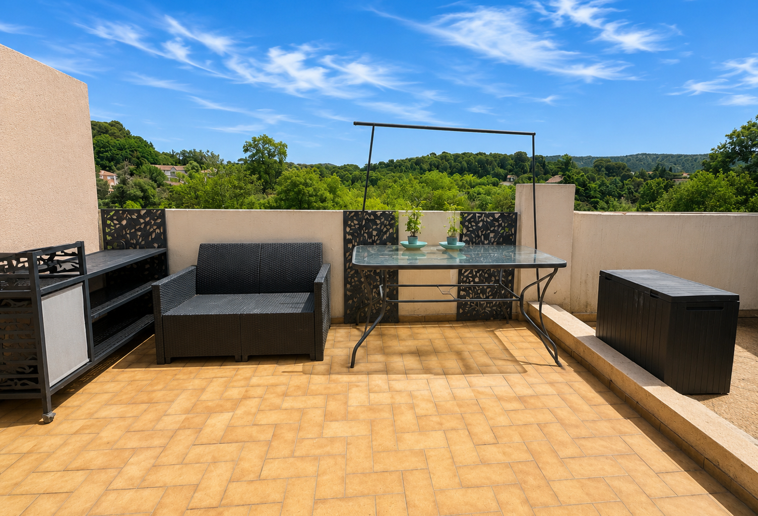 Aubagne   Résidence Les Arpèges : un superbe appartement T4 — photo 1