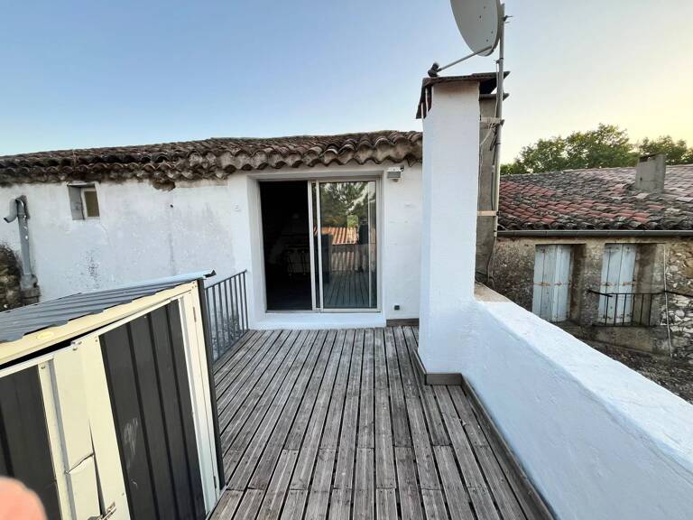 appartement avec terrasse calme, cuisine équipée. — photo 1