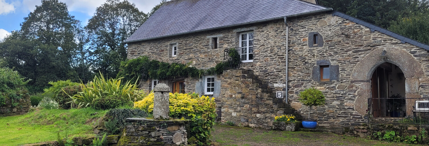 Maison 8 Pièces 164 m² à vendre à Saint-Mayeux (22320)