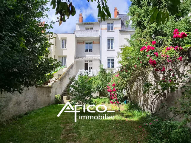 Maison de ville - 180 m² - TOURS — photo du bien