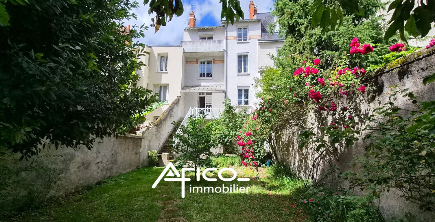 Maison de ville - 180 m² - TOURS — photo 1