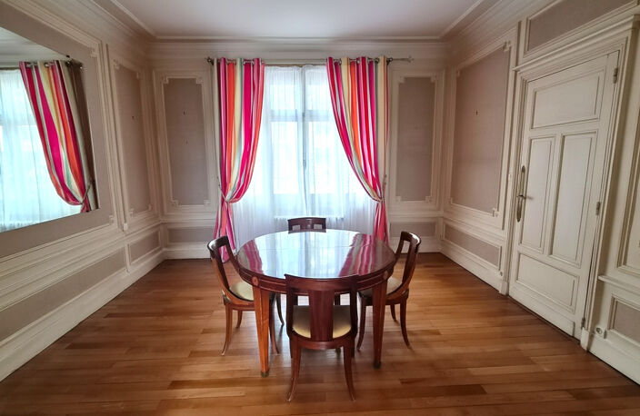 Maison de ville - 180 m² - TOURS — photo 3