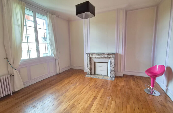 Maison de ville - 180 m² - TOURS — photo 5