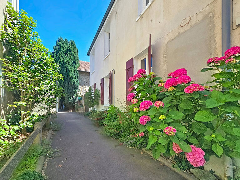 Maison de ville à rénover à Seugy - 5 pièces, 3 chambres, 195 000  — photo 1
