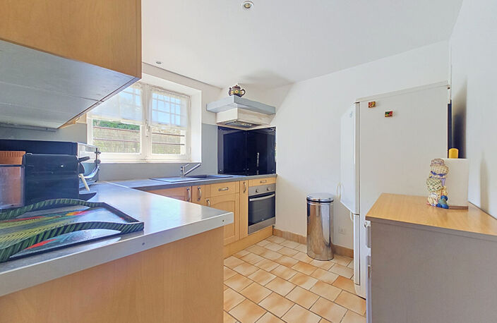 Maison de ville à rénover à Seugy - 5 pièces, 3 chambres, 195 000  — photo 2
