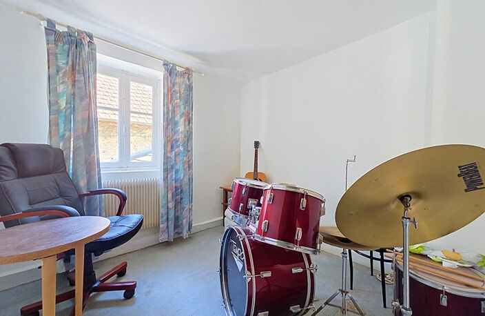 Maison de ville à rénover à Seugy - 5 pièces, 3 chambres, 195 000  — photo 5