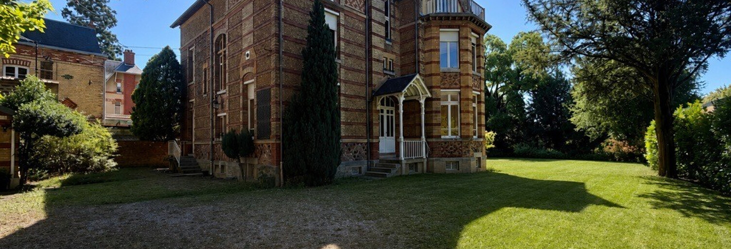 Maison 9 Pièces 280 m² à vendre à Sedan (08200)