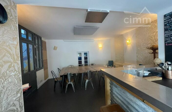 IMMEUBLE TOURS CENTRE 355M2 LOCAL PROFESSIONNEL — photo 3