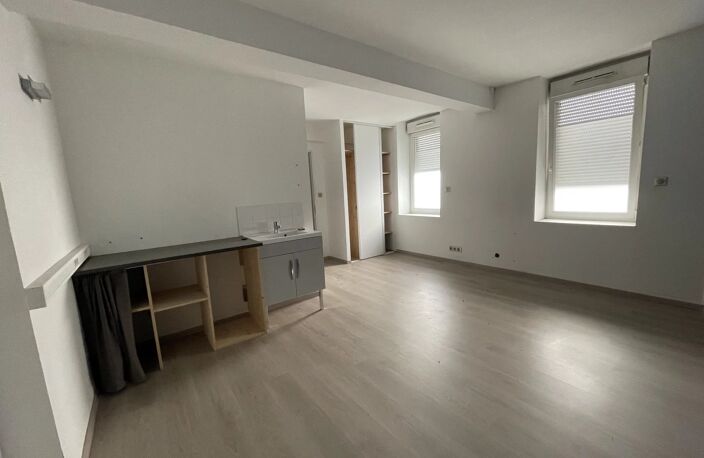 CASTRES PLACE SOULT LOCAL PROFESSIONNEL — photo 4