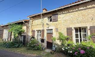 Maison 9 Pièces 302 m² à vendre à Champagne-Mouton (16350)