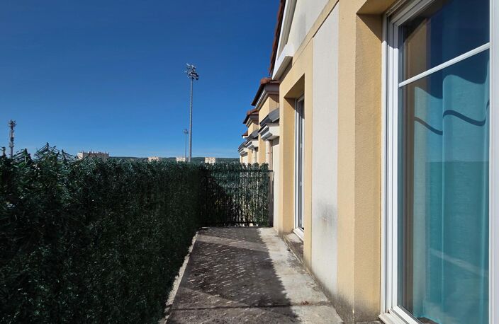 T3 lumineux avec balcon et double parking, idéal pour bien démarrer ! — photo 4