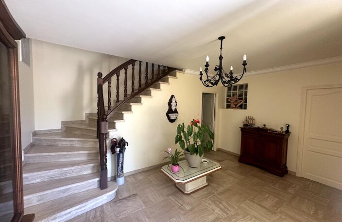 maison 224 m² avec appartement indépendant — photo 3