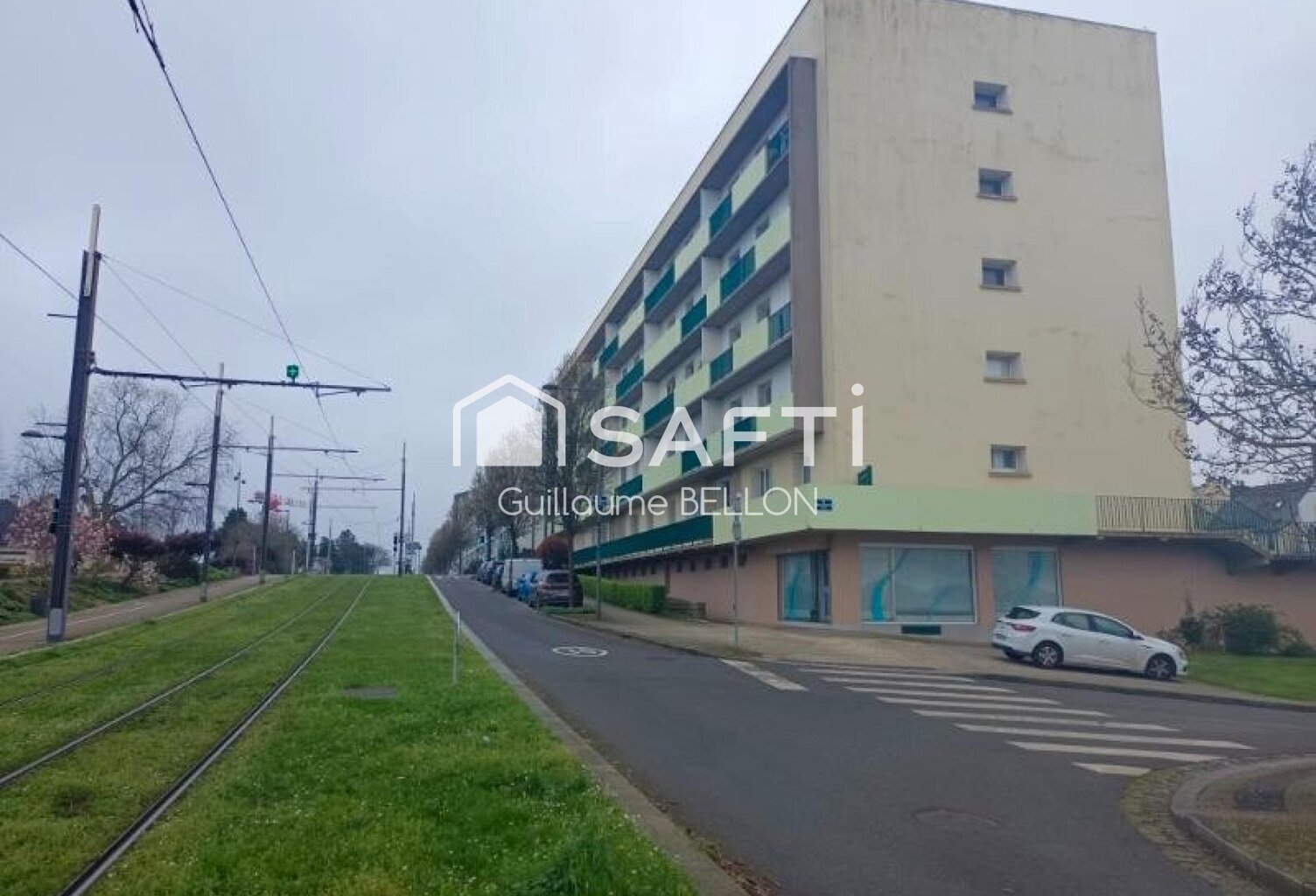 Local commercial Recouvrance — photo 1