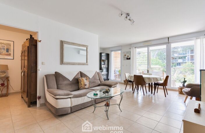 Appartement - 72m² - Marseille — photo 5