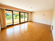 T4 de 85 m2 avec balcon, parking privatif et fort potentiel — photo 4