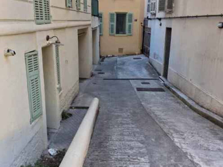 PARKING rue PENCHIENATTI — photo 1